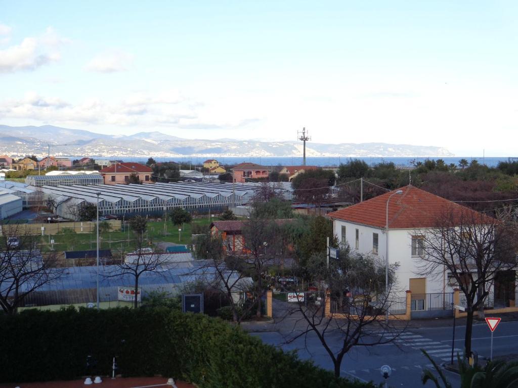 One-Bedroom Apartment with Sea View,688820019:JPEG